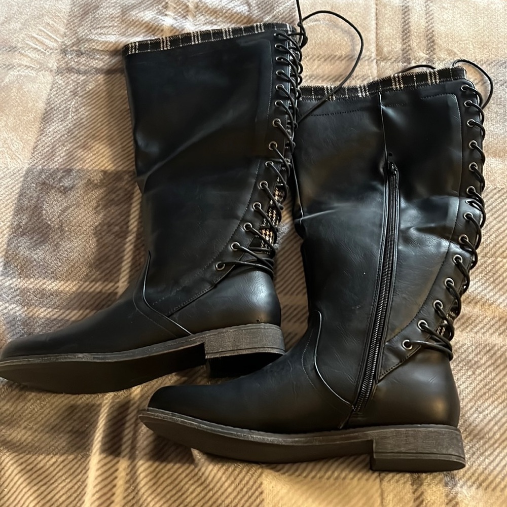Never worn JustFAB boots black leather